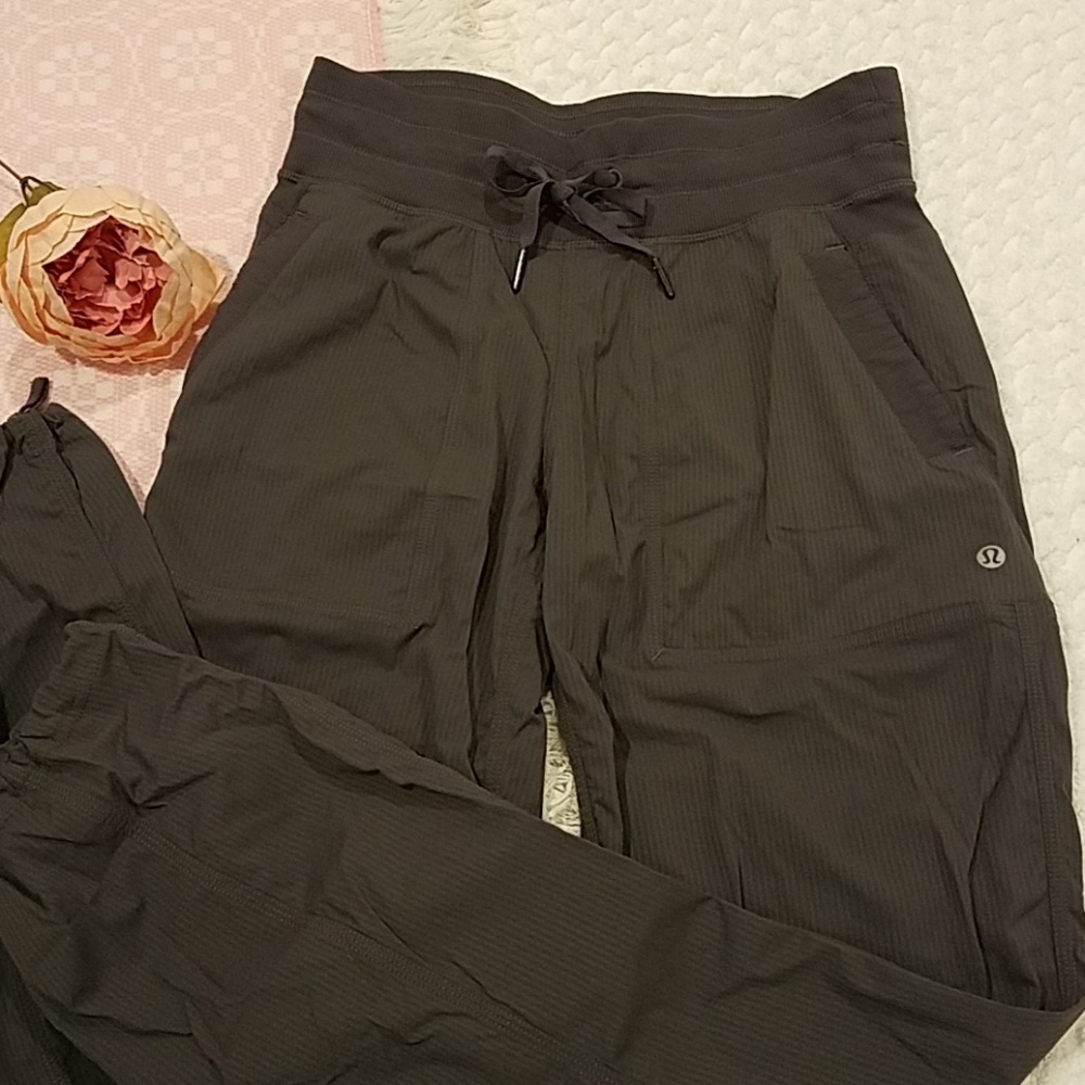 Lululemon Studio pants, unlined, sz 4, grey